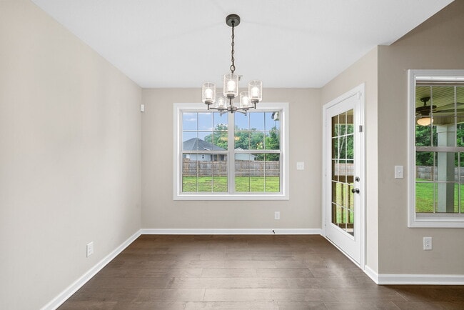 Building Photo - 710 Gleason Dr
