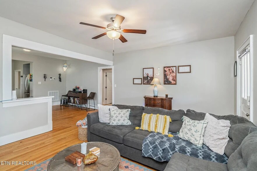 Building Photo - 1209 Hiawassee Ave