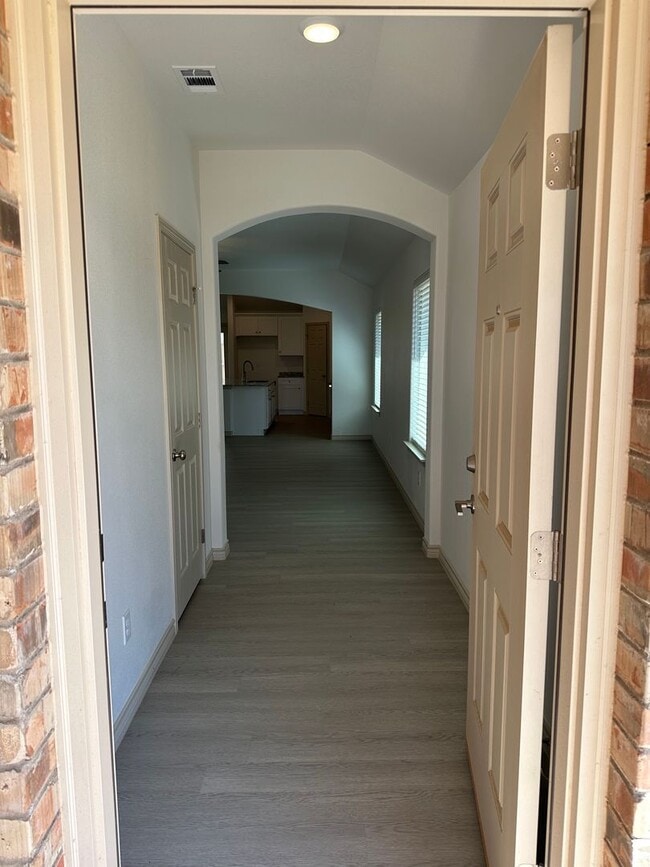 Building Photo - Live the West Texas Dream for $2,499/Month