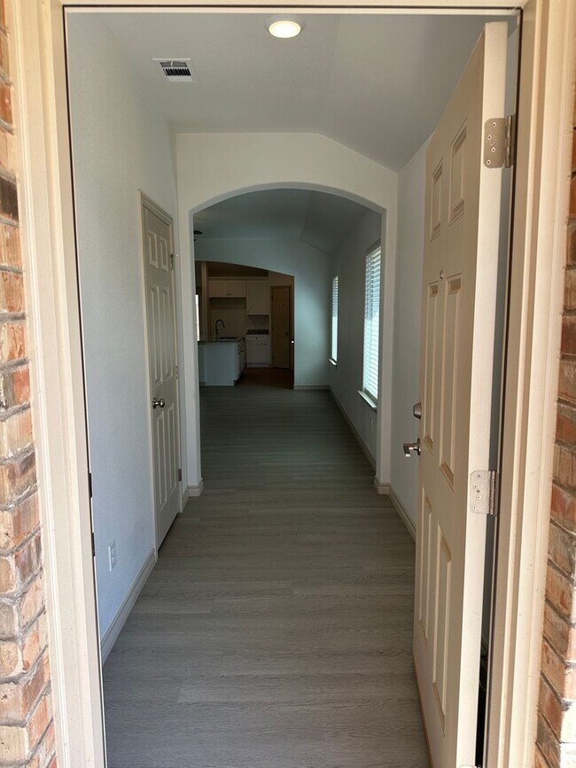 Building Photo - Live the West Texas Dream for $2,799/Month