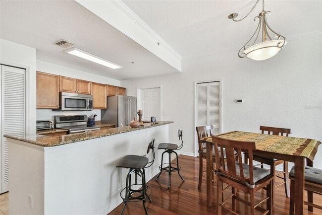 Building Photo - 700 S Harbour Island Blvd