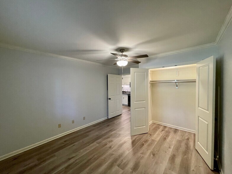 Building Photo - 2200 S Louisiana St