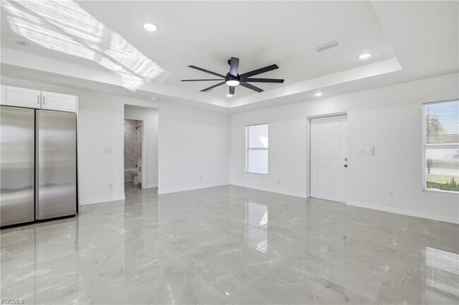 Building Photo - 416 Pinehurst Ave