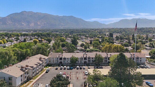 Building Photo - Mountain View at Riverdale
