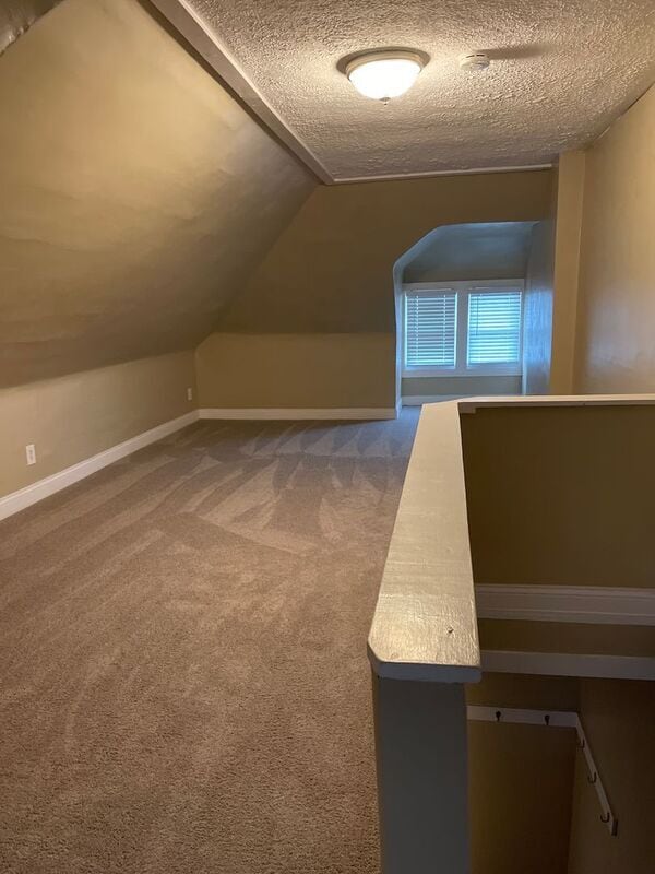 Building Photo - 931-933 E. Whittier Street