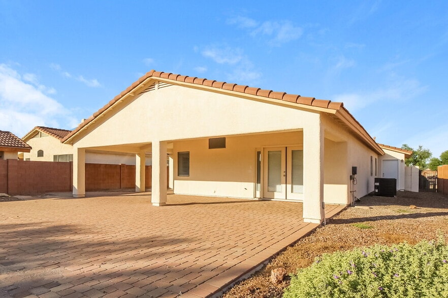 Building Photo - 8523 N Cantora Way