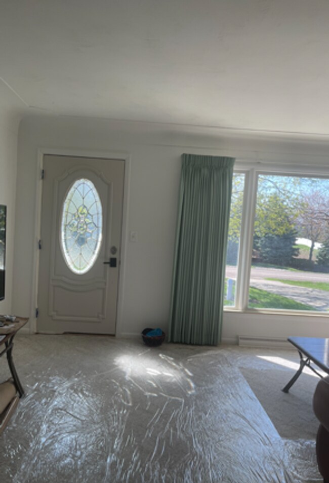 Building Photo - 3 bedroom in Grand Blanc Twp. - Available furnished or unfurnished