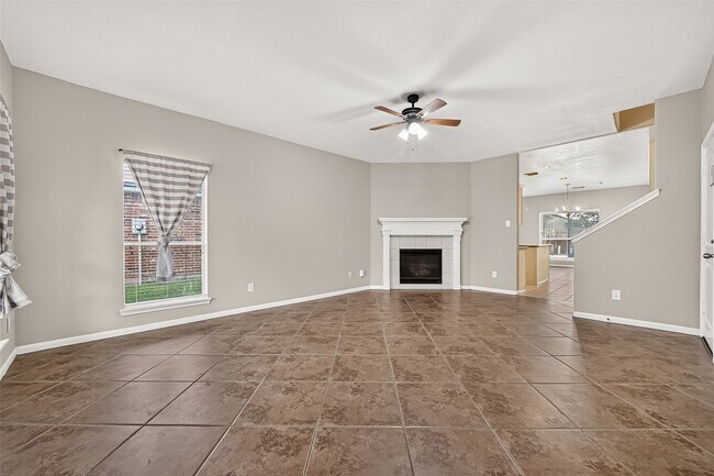 Building Photo - 2110 Castle Gardens Ln