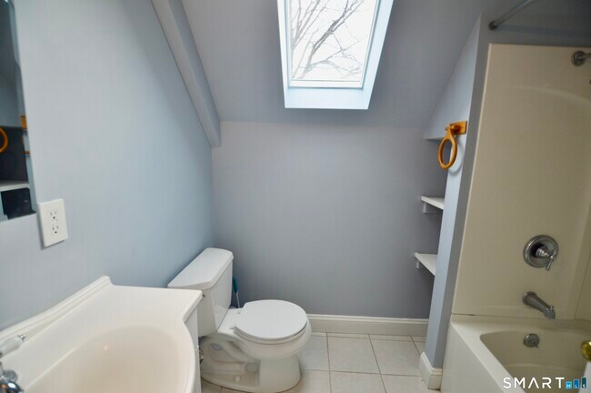 Building Photo - 32 Boston Terrace