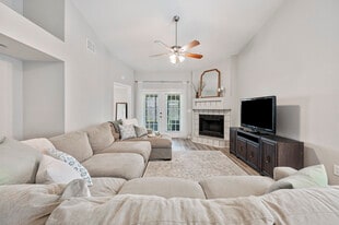 Building Photo - 3568 Raintree Ln