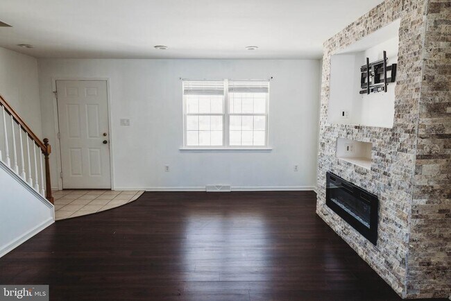 Building Photo - 312 Galean Dr