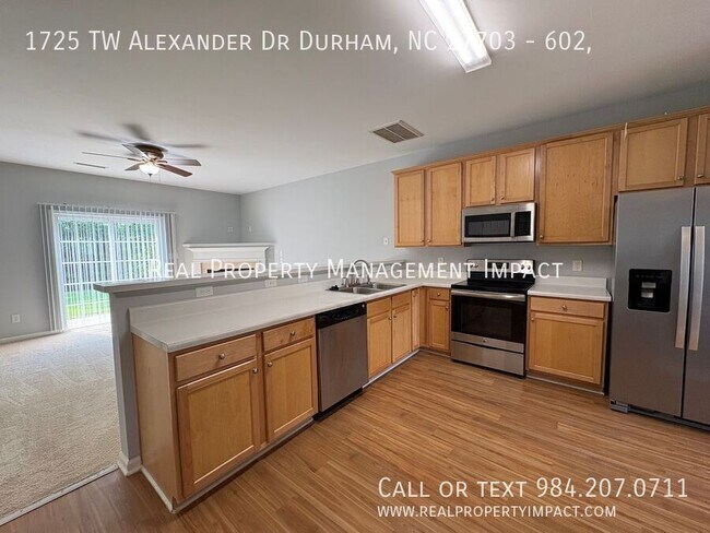 Building Photo - 1725 TW Alexander Dr
