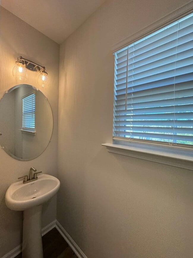 Building Photo - 4 Bedroom Home at Bailey's Cove on Hilton Head Island | Small footprint. Big island life.