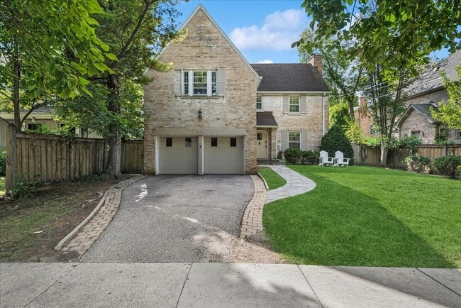 Primary Photo - 526 Orchard Ln