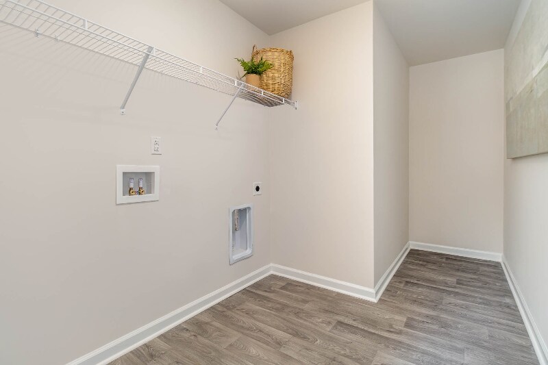Building Photo - 170 Cassina Dr