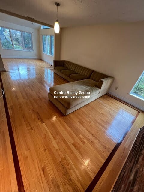 Building Photo - 184 Austin St