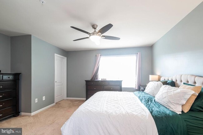 Building Photo - 7469 Tanyard Knoll Ln