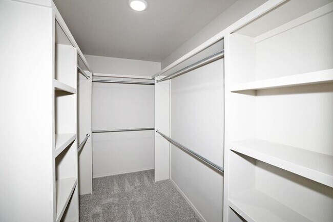 Building Photo - 4707 Carmel Ave