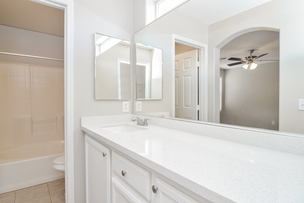 Building Photo - 1006 Grand Cerritos Ave