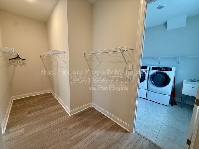 Building Photo - 194 Snowbell Ct