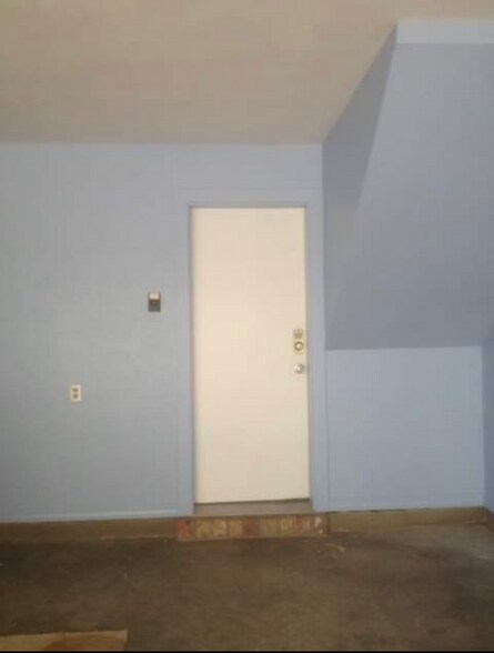 Building Photo - 1414 Highland Ave