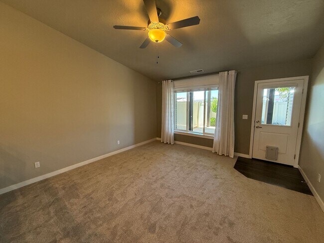 Building Photo - Beautiful Meridian Home in Prime Location Near The Village, Parks & Schools