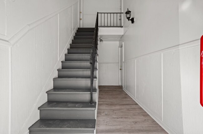 Building Photo - 110 Greenforest Cir