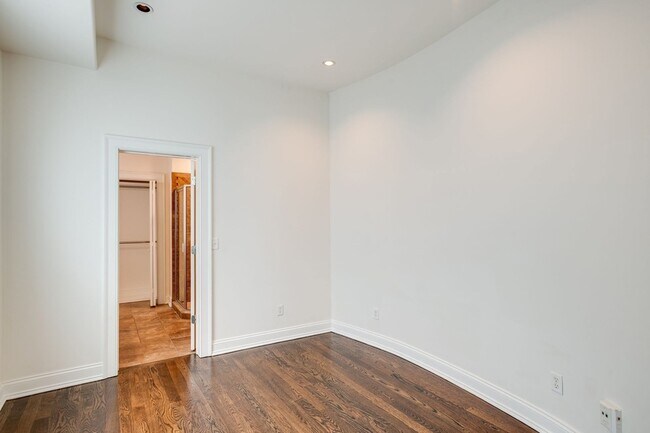 Building Photo - 2905 Parthenon Ave