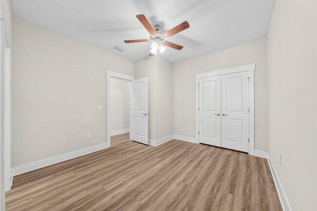 Building Photo - 289 N Sand Palm Rd