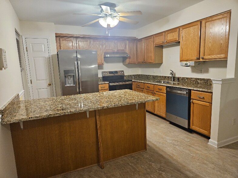 Building Photo - 10331 Gent Ct