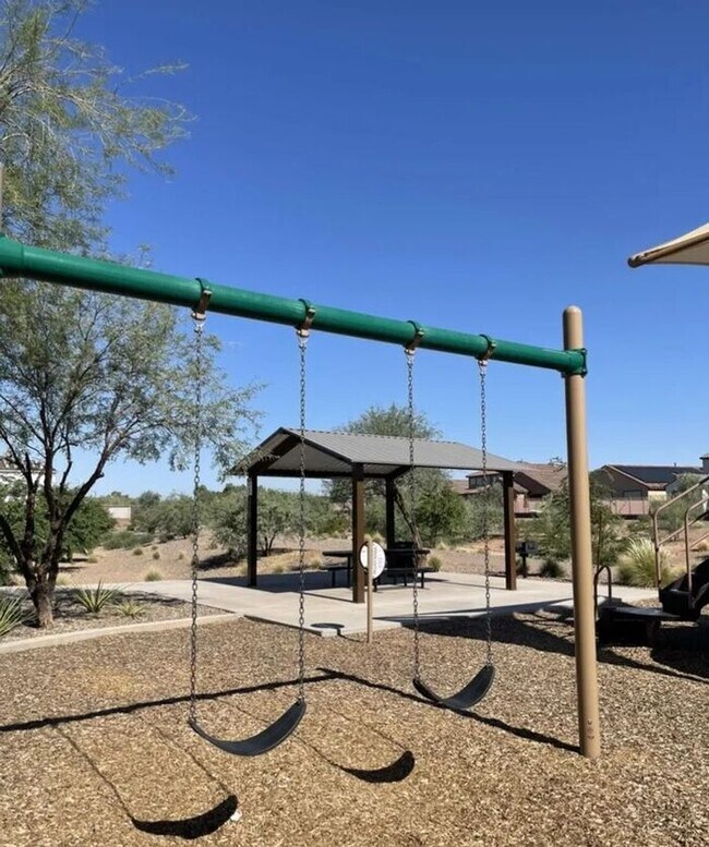 Building Photo - 2022 Built Single-Level 4Bedrooms/3Baths Stunning Home!!