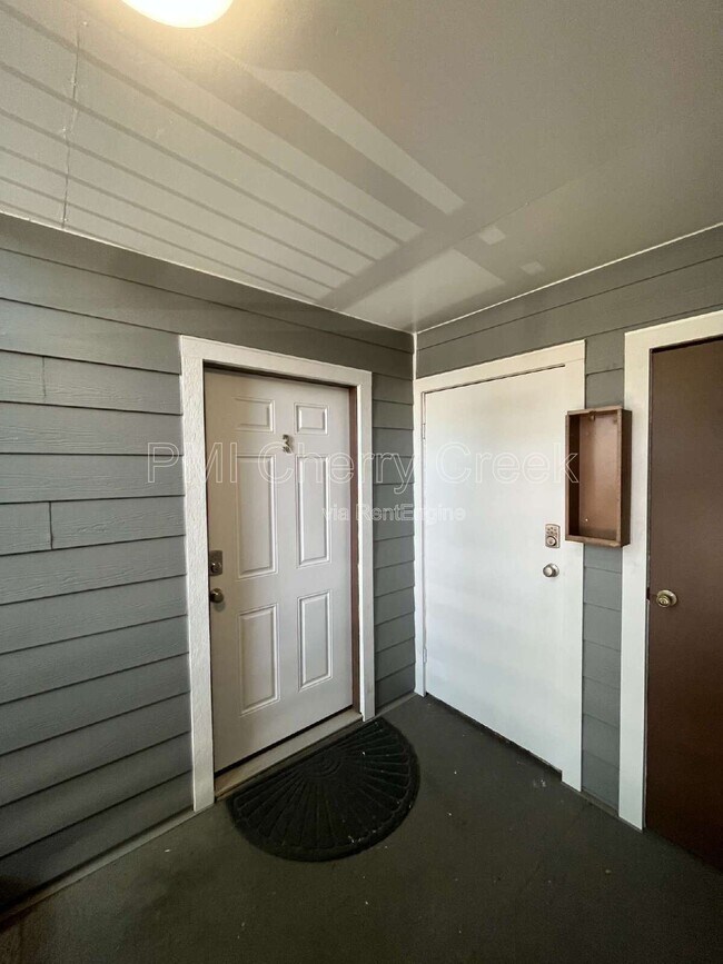 Building Photo - 16359 W 10th Ave