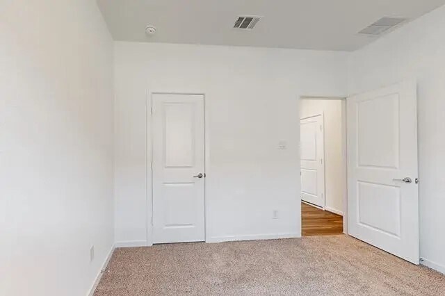 Building Photo - 21611 Shadowbrook Birch Dr