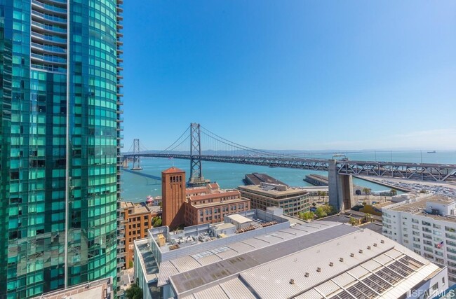 Building Photo - 338 Main St