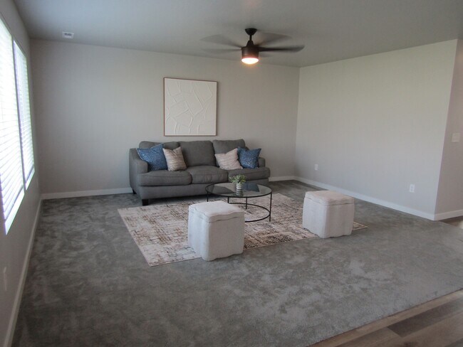 Building Photo - 11470 W Allegro St