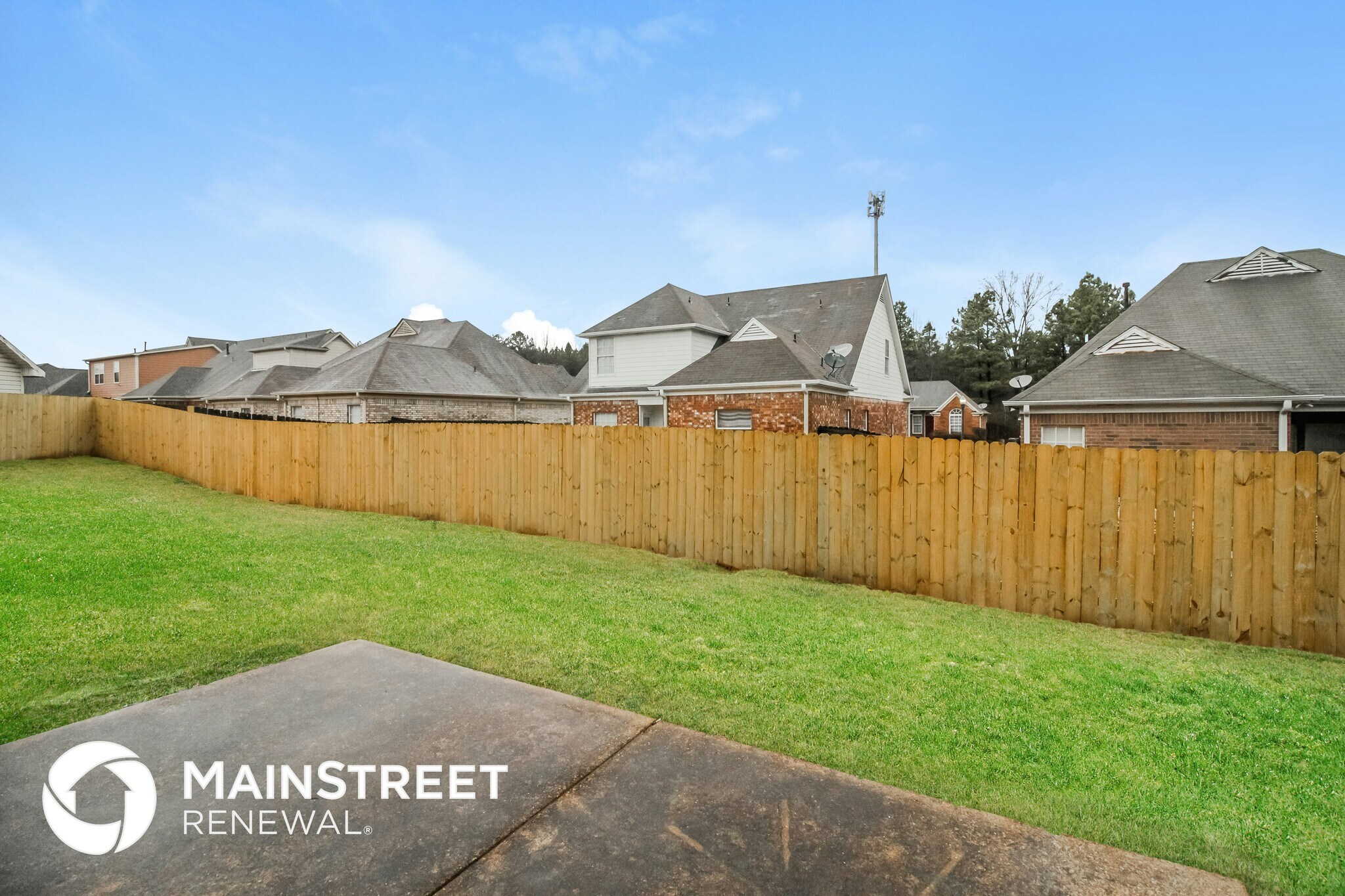 Building Photo - 1990 3 Pines Cove