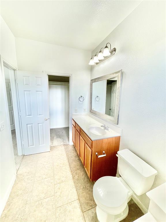 Building Photo - 2419 Allred Dr