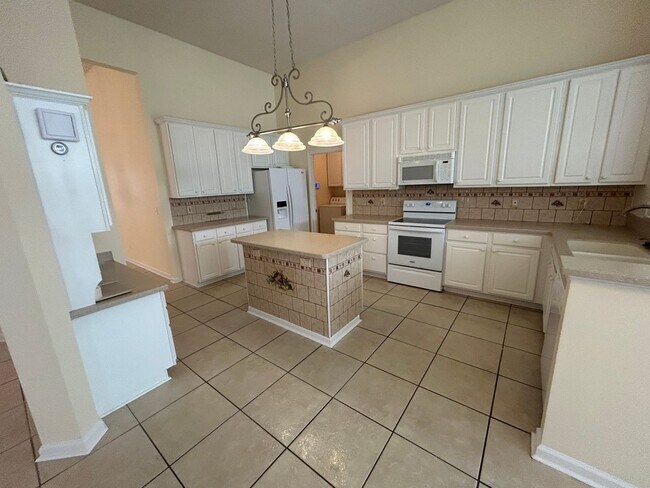 Building Photo - 1225 Ambling Way Dr