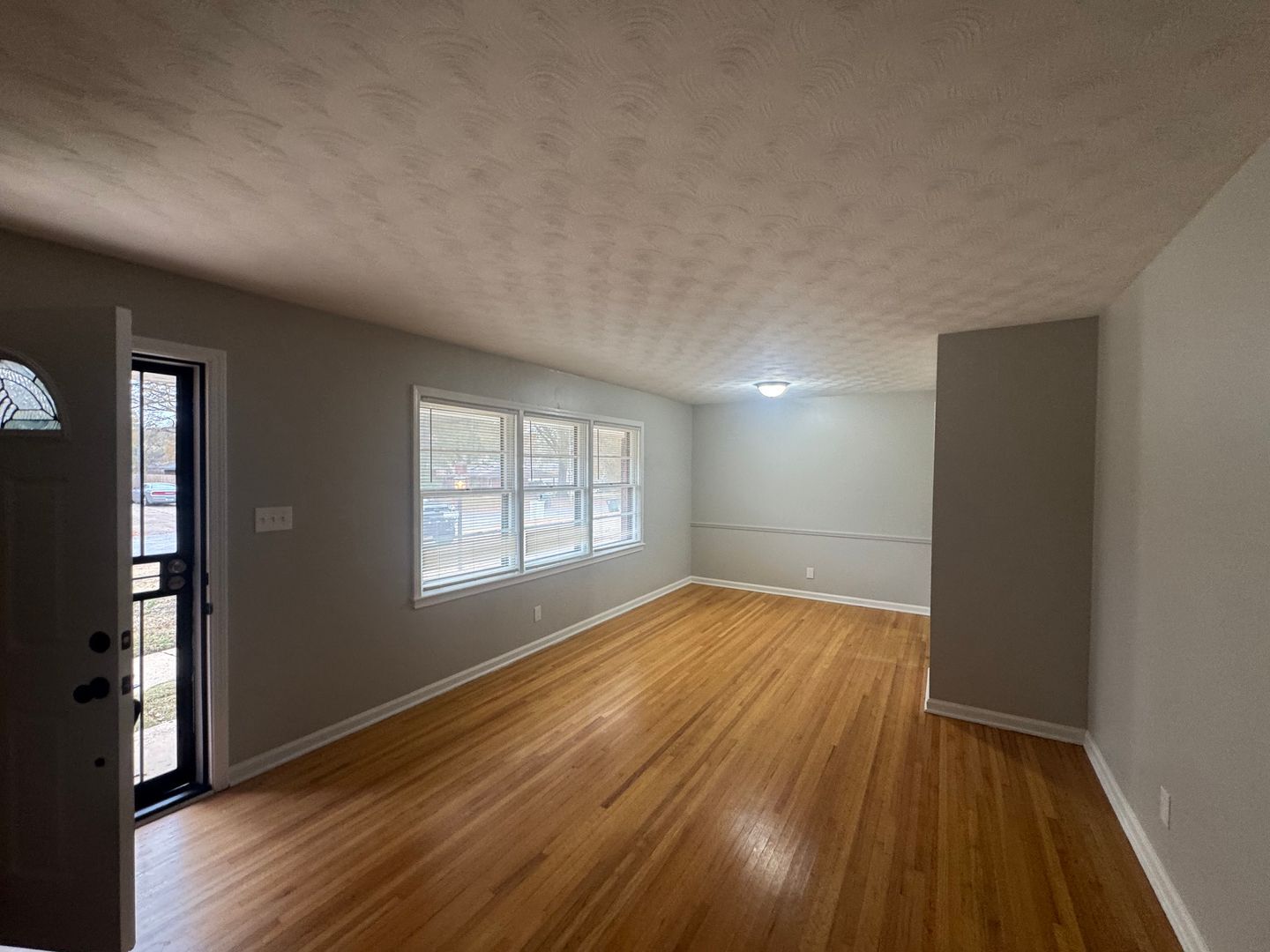 Building Photo - 4344 Walnut Hill Dr