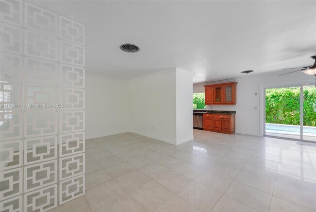 Building Photo - 3615 Riviera Ct