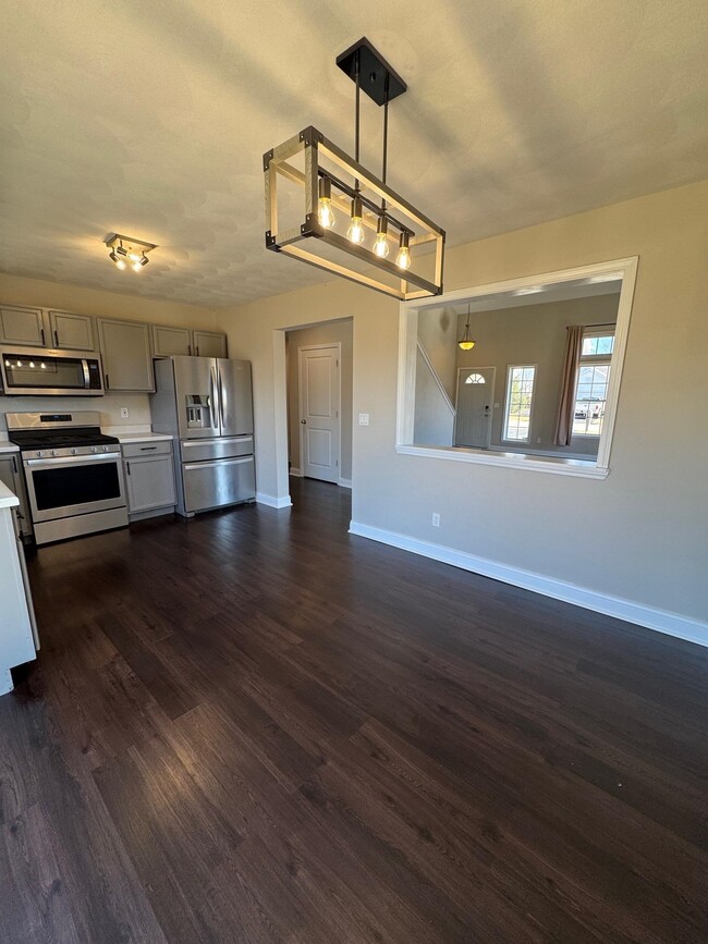 Building Photo - 836 Wingate Pl