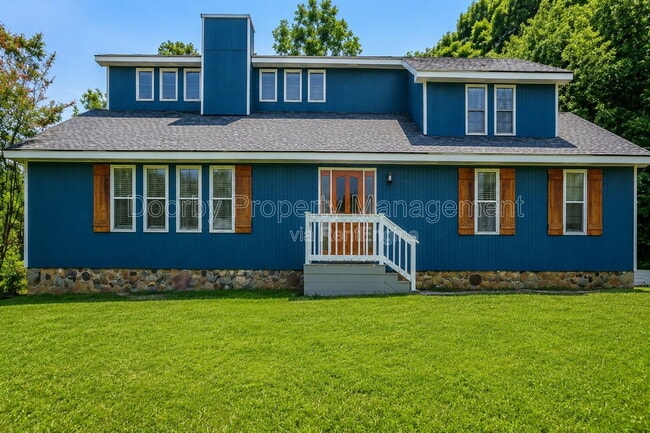 Building Photo - 6114 Sasha Ln