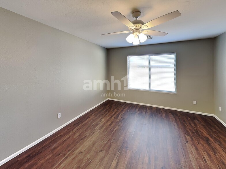 Building Photo - 13177 W Mauna Loa Ln