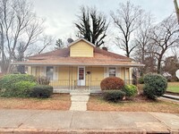 Building Photo - 3 bed in Winston-Salem