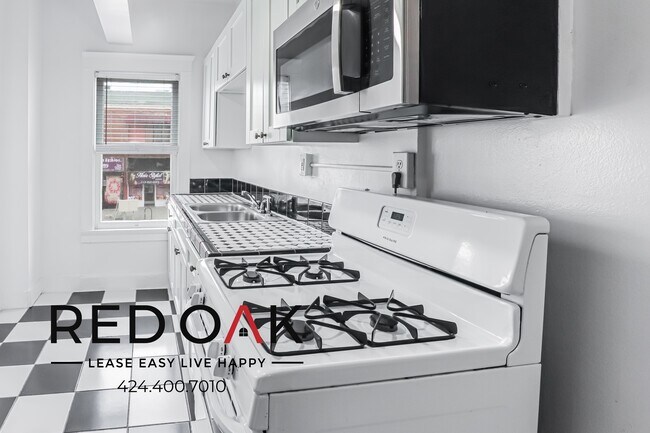 Building Photo - 603 S Rampart Blvd