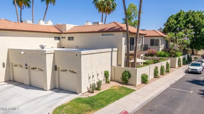 Building Photo - 8841 S 51st St