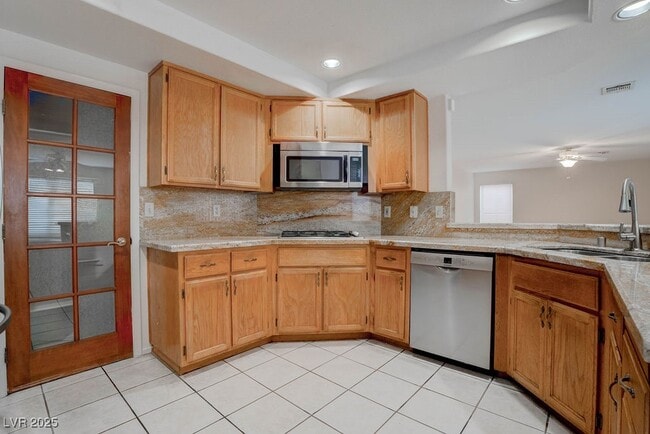 Building Photo - 1491 Powder Horn Dr