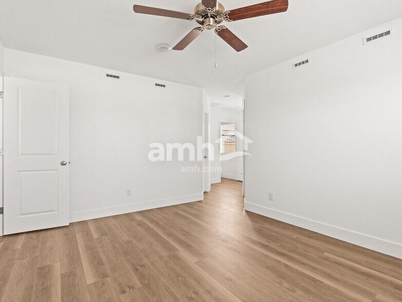 Building Photo - 8440 Black Friday Ct