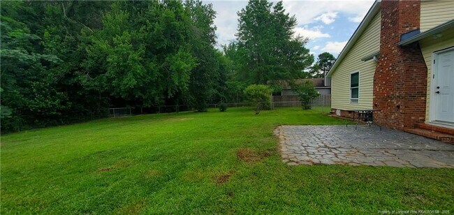 Building Photo - 1401 Carnsmore Dr