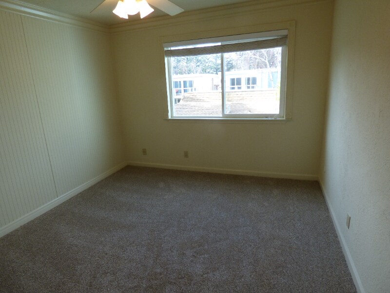 Building Photo - 6241 Riverside Blvd